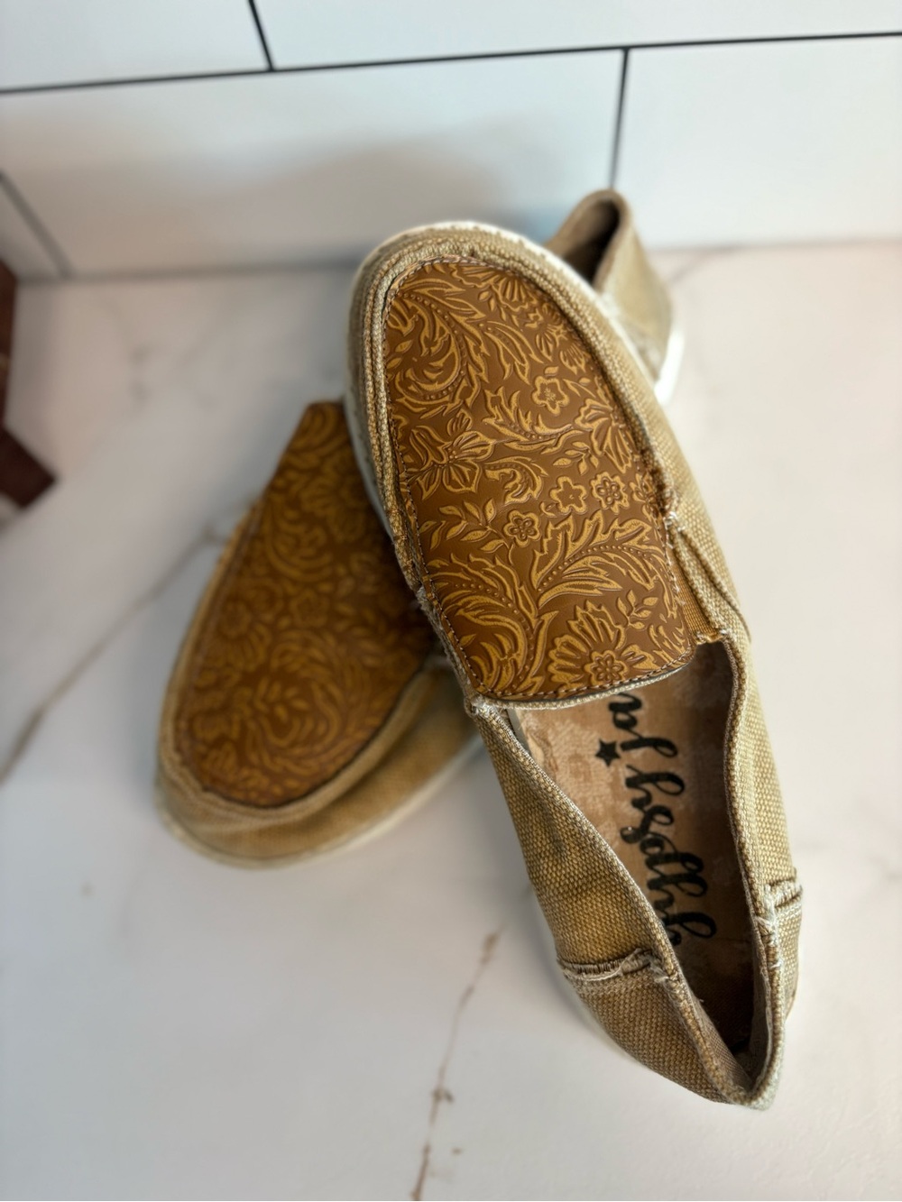 Gypsy Jazz Tan Luma Shoes